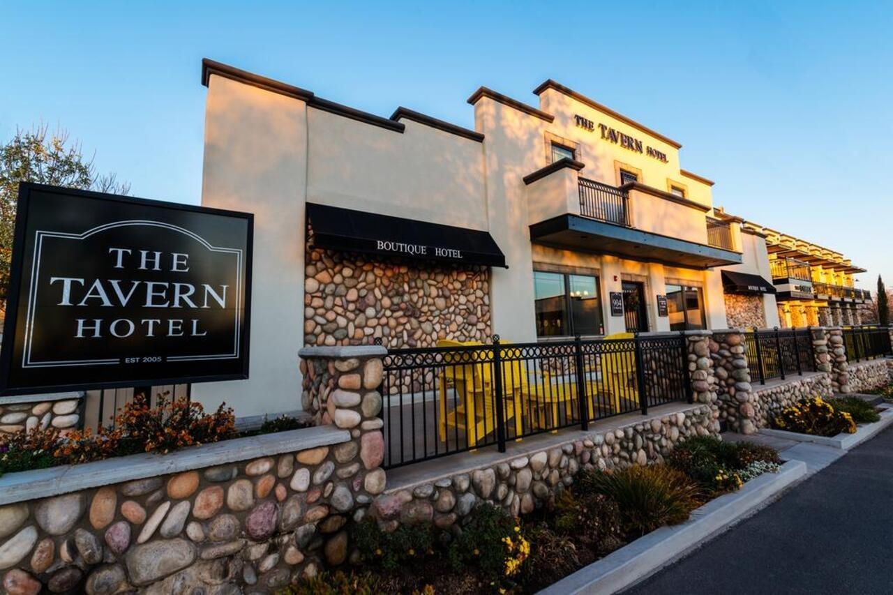 The Tavern Hotel Cottonwood Eksteriør billede